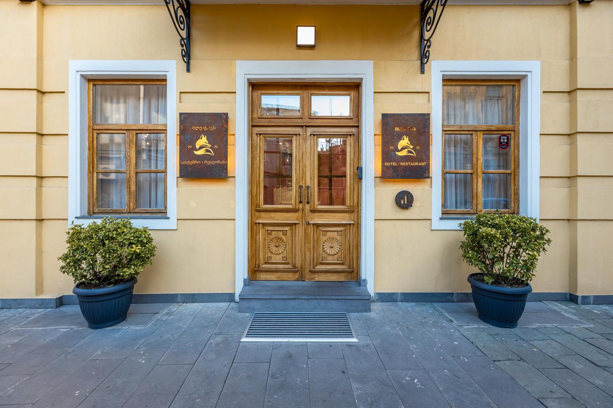 The Blue Fox Hotel Tbilisi Bagian luar foto